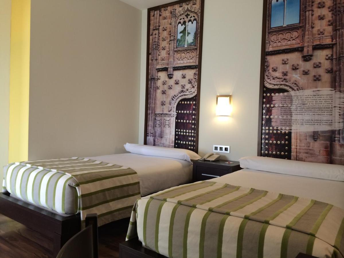 Hostal Aznaitin Baeza Dış mekan fotoğraf